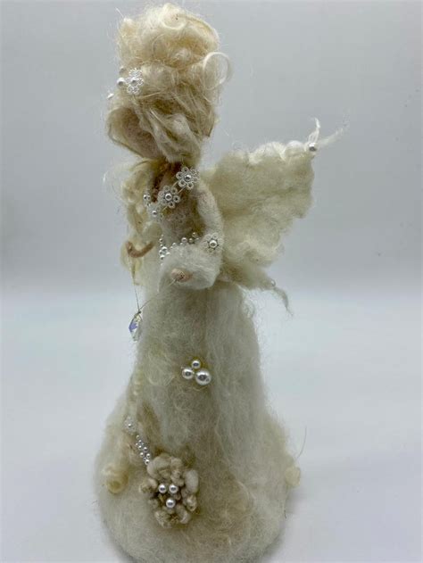 felted angel tree topper|More.